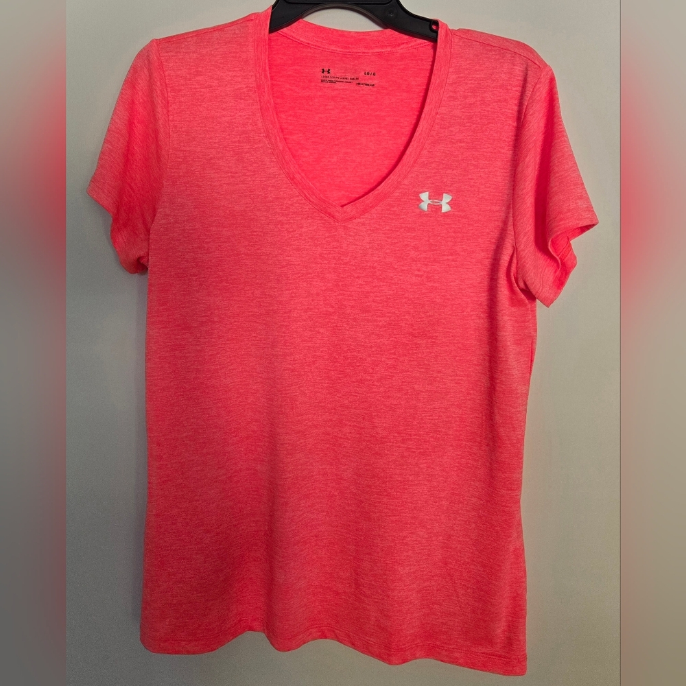 Under Armour Women's Orange V-Neck Tee